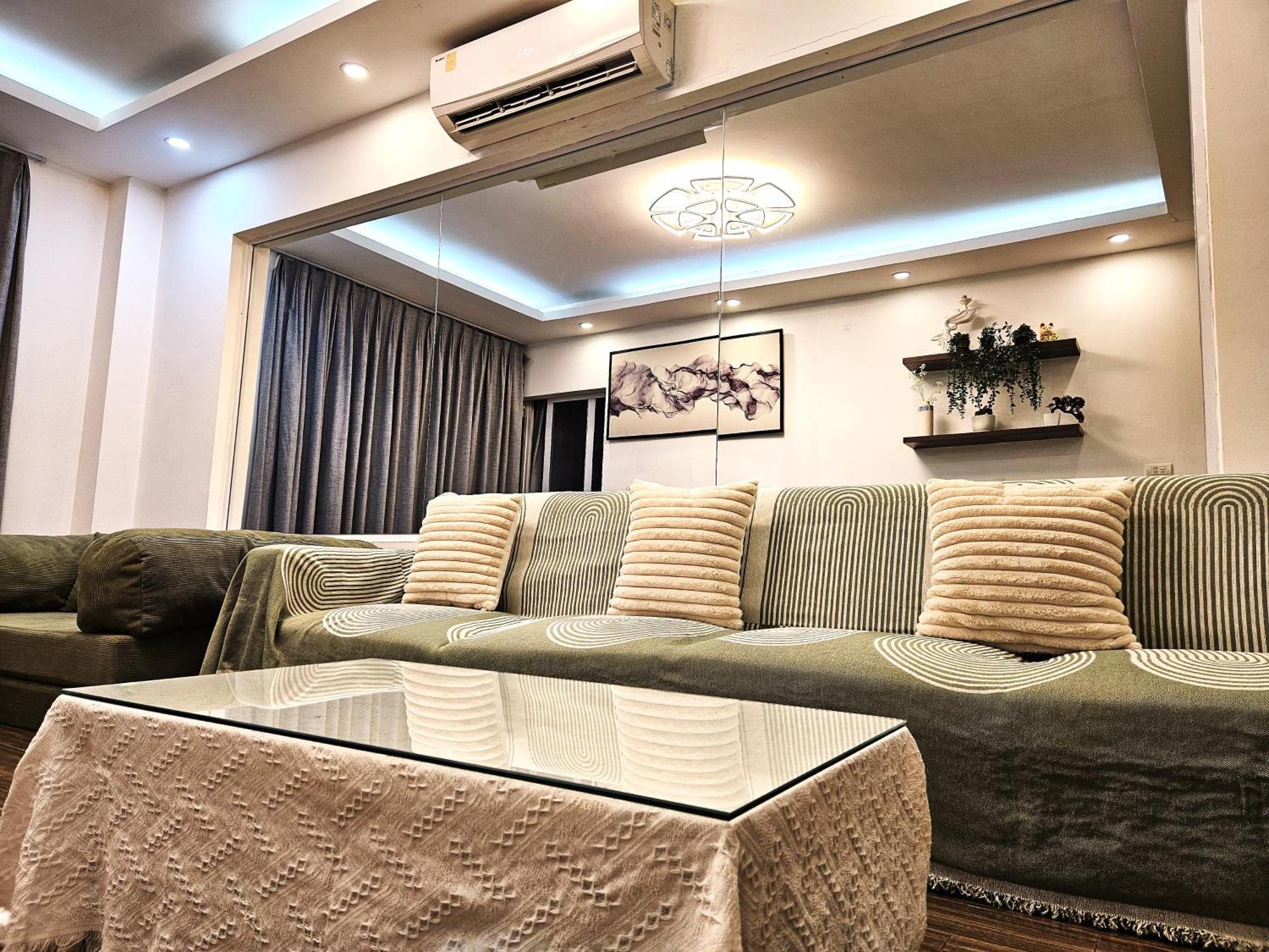 Yuzu To Ngoc - Balcony View Apartment Hanoi